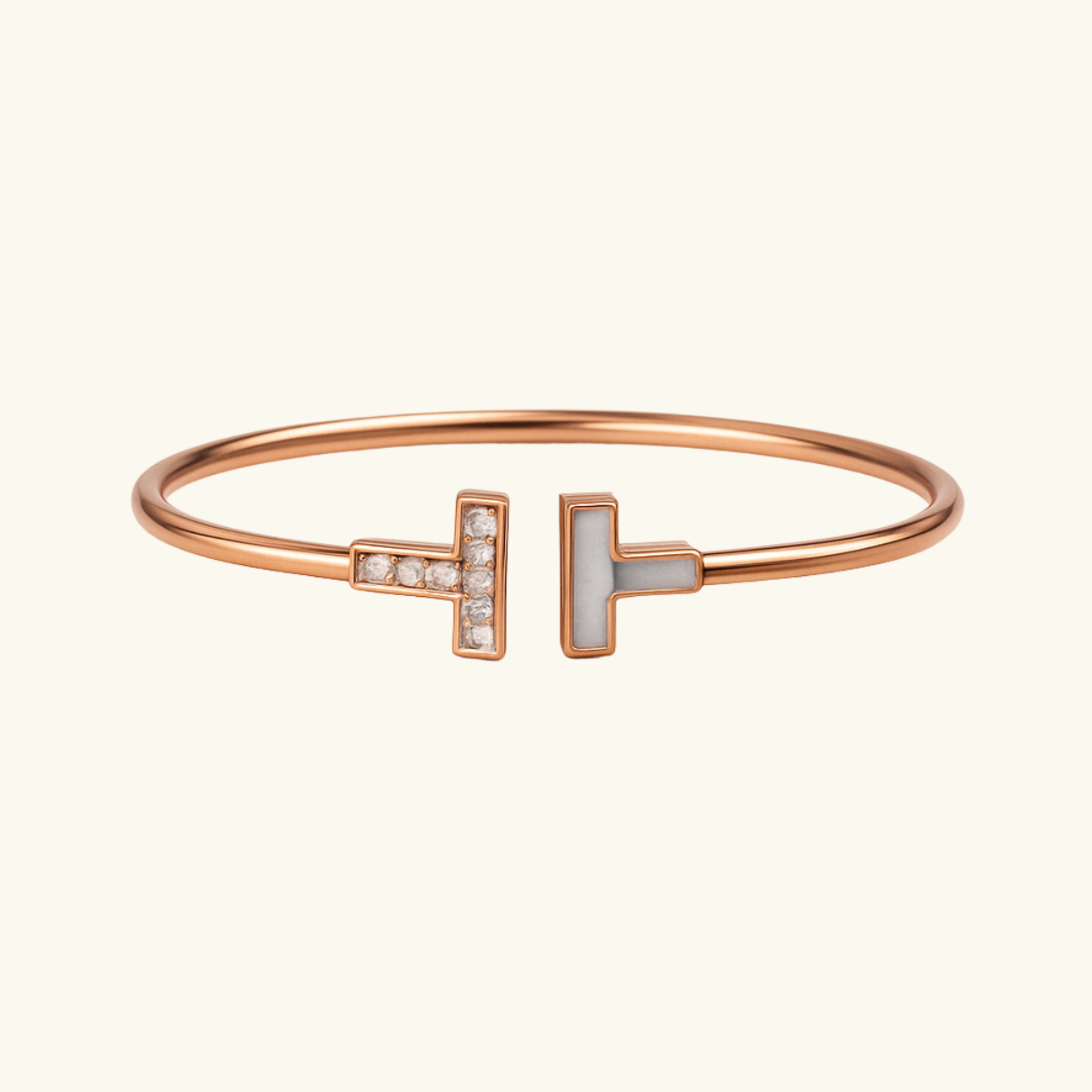 TESS  "T" Armband